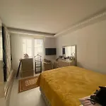 Villa Tadinda,Bahceli Ve Sueper Konumda Tasarim Daire
